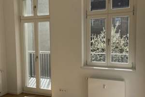 Hochwertige 2Z Altbauwohnung mit Südbalkon in PBerg – Schönhauser Allee 132, 10437 Prenzlauer Berg, Berlin – Vorschaubild 1
