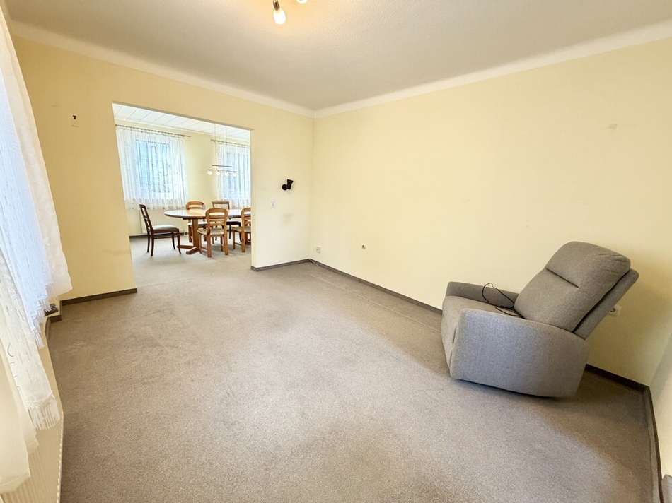 EG: Wohn- und Esszimmer