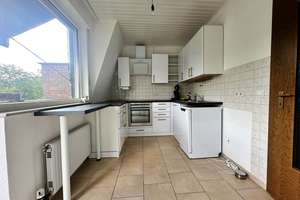 ***SONNIGE 4-Zimmer DG-WOHNUNG MIT RIESIEGEM BALKON & PANORAMABLICK!***Garage inklusive*** – Bankstraße 2a, 41199 Odenkirchen-Mitte, Mönchengladbach – Vorschaubild 10