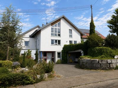 Exklusives Architektenhaus mit traumhaftem Garten in begehrter Lage