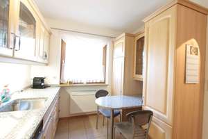 Sonniges Reihenhaus in absolut ruhiger Lage in Puchheim, 5 Zimmer+ Bad+ 2 WCs + Südbalkon+ Südgarten – 82178 Puchheim – Vorschaubild 8