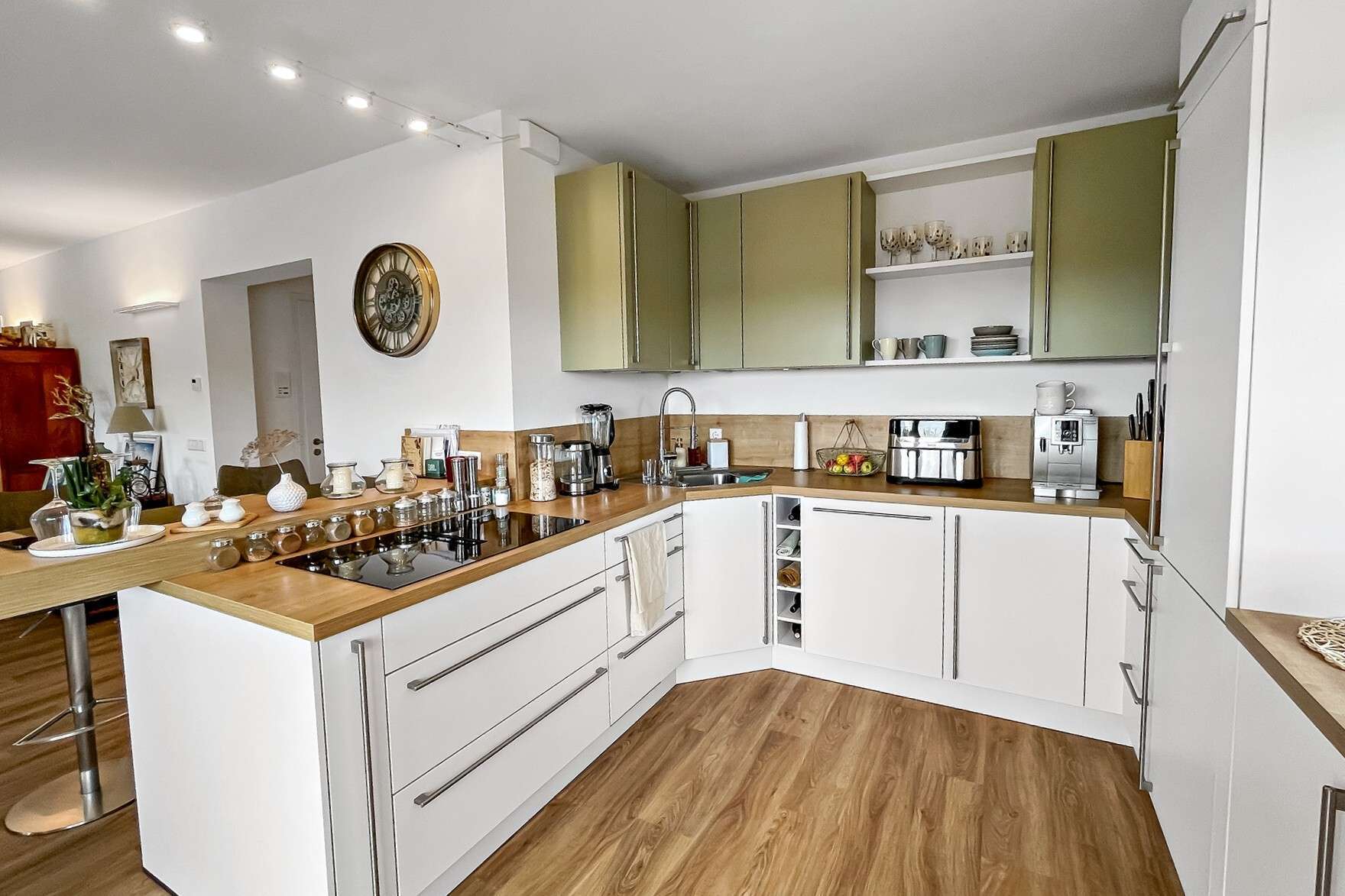 Immobilie in Tauche - Moderne 3-Zimmer-Wohnung in Tauche: mit zwei Balkonen, Einbauküche & 2 Stellplätzen - Bild 4