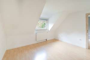 Familienfreundliches Reihenendhaus mit großem Garten, Terrasse und Stellplätzen – Die vollständige Adresse der Immobilie erhältst du vom Anbieter., 45277 Überruhr-Hinsel, Essen – Vorschaubild 11
