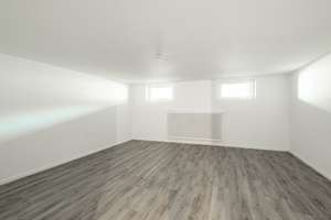 Sonnige 3,5-Zimmer mit Süd-Ost-Balkon, 25 m²-Hobbyraum und TG-Option in ruhiger Lage – Die vollständige Adresse der Immobilie erhältst du vom Anbieter., 22159 Farmsen-Berne, Hamburg – Vorschaubild 22
