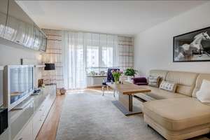Möbliert: Möblierte 2-Zimmer Wohnung mit Südbalkon – Die vollständige Adresse der Immobilie erhältst du vom Anbieter., 81929 Englschalking, München – Vorschaubild 1