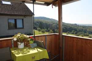 Platz für die ganze Familie - Zwei Häuser zum Preis von einem!! – Main-Taunus-Kreis – Vorschaubild 1
