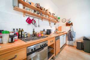 Altbauflair mit Südbalkon – charmante Rückzugsoase mitten in Prenzlauer Berg – Die vollständige Adresse der Immobilie erhältst du vom Anbieter., 10407 Prenzlauer Berg, Berlin – Vorschaubild 3