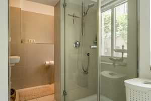NEU *Paul & Partner* TRAUMWOHNUNG IN PRACHTVOLLER ALTBAUVILLA MIT GARTEN IM AUKAMM ! – Wiesbaden – Vorschaubild 25