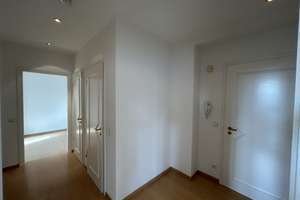 Hochwertige 3-Zimmer-Maisonette mit Loggia, Schwedenofen & Einbauküche in Toplage Ingolstadts – Ludwigstr. 14, 85049 Mitte, Ingolstadt – Vorschaubild 4