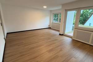 Attraktive, modernisierte 2-Zimmer-Wohnung mit Balkon im 3. OG in Ronhof / Kronach – Starenweg 78, 90765 Ronhof, Kronach, Fürth – Vorschaubild 1