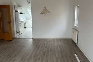 Eigentumswohnung  2 ZKB im DG mit EBK, Stpl, Balkon  (vermietet )zu verkaufen ! – Die vollständige Adresse der Immobilie erhältst du vom Anbieter., 99734 Nordhausen – Vorschaubild 8