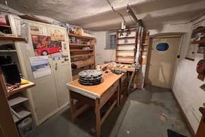 Wilnsdorf Oberdielfen, solide DHH ca. 100m² Wfl, Keller, Garage in guter Lage – Die vollständige Adresse der Immobilie erhältst du vom Anbieter., 57072 Siegen, Siegen – Vorschaubild 17