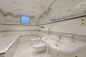 Property thumbnail 23