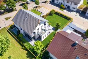 Exklusives Einfamililienhaus mit großer Garage und tollem Grundstück – Die vollständige Adresse der Immobilie erhältst du vom Anbieter., 76646 Bruchsal – Vorschaubild 6