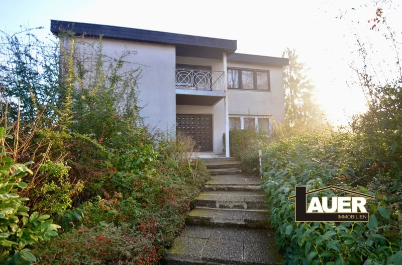 Freistehendes Zweifamilienhaus mit Einliegerwohnung, Garten und Doppelgarage zu verkaufen., Saarlouis Kreis – Bild 3