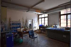Stilvolles, historisches MFH sowie voll ausgestattete Schreinerei mit 335m² – Marktstraße 48, 60388 Bergen-Enkheim, Frankfurt am Main – Vorschaubild 18