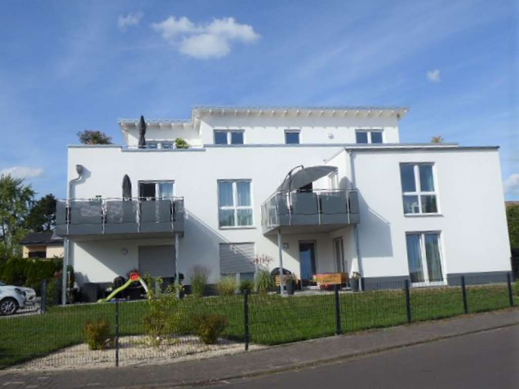 Immobilie in Lahnau - Neuwertige 4-Zimmer-Erdgeschosswohnung - Bild 0