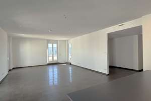 Penthouse-Flair mit großzügiger Sonnenterrasse, Licht, Raum und traumhaftem Ausblick! – Die vollständige Adresse der Immobilie erhältst du vom Anbieter., 80809 Am Riesenfeld, München – Vorschaubild 3