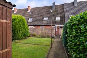 Gepflegtes Reihenmittelhaus mit Garten, ruhig und zentral in Husum gelegen. – Die vollständige Adresse der Immobilie erhältst du vom Anbieter., 25813 Husum – Vorschaubild 18