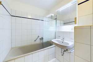 1-Zimmer Appartement mit schöner Terrasse, Gartenstück in beliebter Wohngegend – Thujaweg 11, 76149 Karlsruhe – Vorschaubild 6