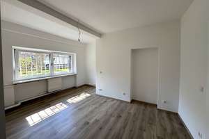 Sanierte, sonnige 2-Zimmer Wohnung, auch gewerblich nutzbar,  in Berlin-Lankwitz (Steglitz) – Die vollständige Adresse der Immobilie erhältst du vom Anbieter., 12247 Lankwitz, Berlin – Vorschaubild 20