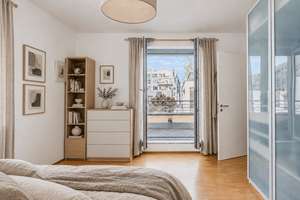 Eine Seltenheit am Engelbecken – Neuwertiges Townhouse, ruhig gelegen und von Natur umgeben – 10179 Mitte (Ortsteil), Berlin – Vorschaubild 12