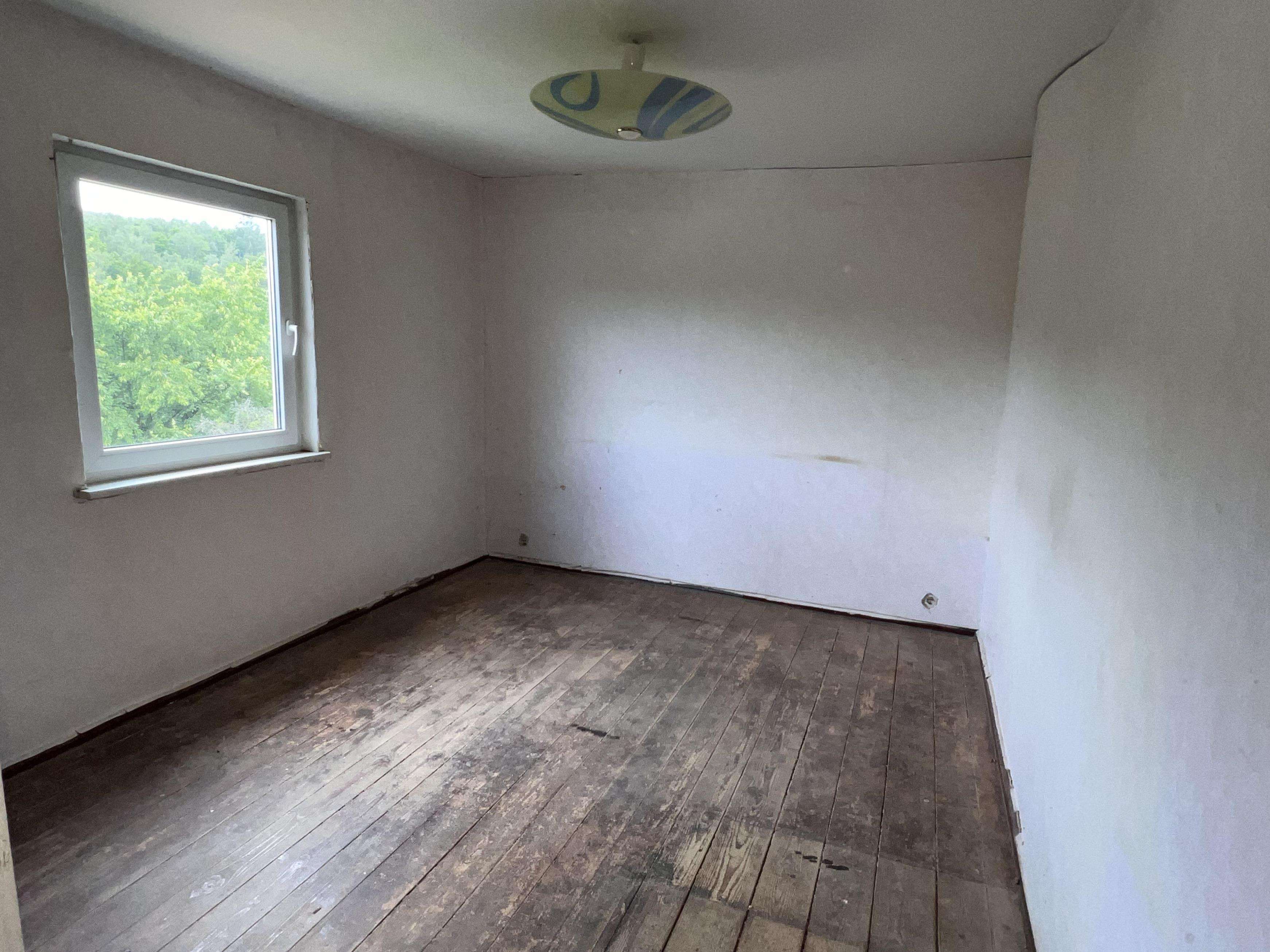 Immobilie in Oelsnitz/Erzgeb. - Für den Handwerker in bester Wohnlage  - Bild 4