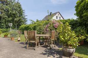 Ein Zuhause voller Möglichkeiten: 7 Zimmer & ein Garten zum Verlieben – Die vollständige Adresse der Immobilie erhältst du vom Anbieter., 53229 Holtorf, Bonn – Vorschaubild 27