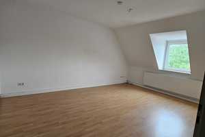 Zentral gelegene Wohnung im Dachgeschoss, ideal für WG – Bohmter Straße 14, 49074 Osnabrück – Vorschaubild 2