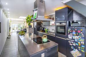 ATTRAKTIVES EINFAMILIENHAUS MIT TOP AUSSTATTUNG UND GEMÜTLICHEM GARTEN! – Die vollständige Adresse der Immobilie erhältst du vom Anbieter., 41836 Hückelhoven – Vorschaubild 5