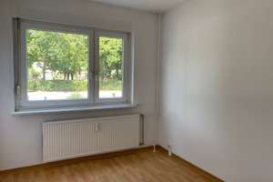 Studentenwohnung mit Gestaltungsmöglichkeiten und Blick ins Grüne – Richard-Paulick-Straße 19, 6124 Südliche Neustadt, Halle (Saale) – Vorschaubild 2