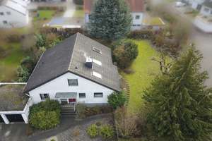 Sehr gepflegtes Einfamilienhaus mit Doppelgarage und sehr großem Garten in Ulm-Jungingen! – Die vollständige Adresse der Immobilie erhältst du vom Anbieter., 89081 Jungingen, Ulm – Vorschaubild 4