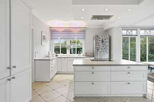 Property thumbnail 9