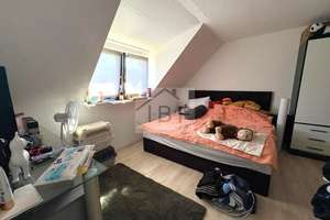 Gepflegte Dachgeschosswohnung mit Balkon in ruhiger Lage – Die vollständige Adresse der Immobilie erhältst du vom Anbieter., 57074 Kaan-Marienborn, Siegen – Vorschaubild 4