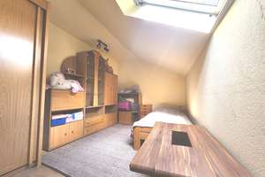 "Renovierungsbedürftiges Zweifamilienhaus: Viel Potenzial in begehrter Lage!" – Die vollständige Adresse der Immobilie erhältst du vom Anbieter., 41748 Viersen – Vorschaubild 10