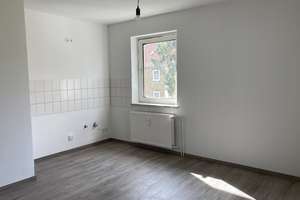 2-Zimmer-Wohntraum mit Balkon – kompakt und gemütlich – Uetschenkamp 8, 38226 Lebenstedt, Salzgitter – Vorschaubild 2