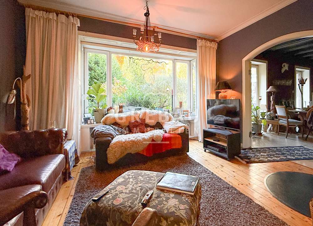 Großes Familienhaus mit herrlichem Grundstück in bester Villenlage von Blankenese, Hamburg – Bild 2