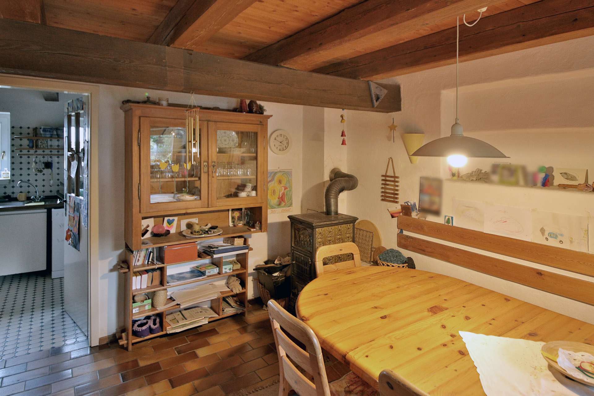 Immobilie in Straubenhardt - Charmantes Fachwerkhaus mit Ausbaupotenzial - Platz für Familie, Ideen und Handwerksfreude - Bild 4