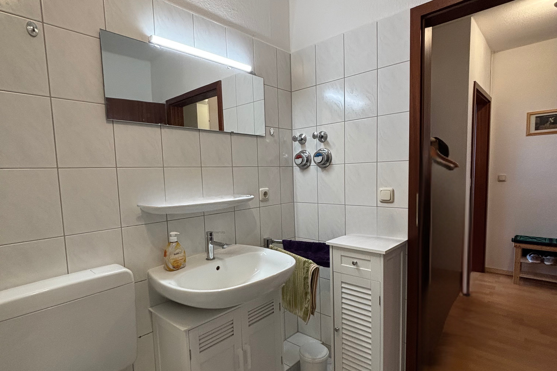 Immobilie in Putbus - Attraktive Wohnung in Putbus – ruhig wohnen mit Entwicklungspotenzial auf der Insel Rügen - Bild 3