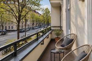 Provisionsfrei* Provisionsfrei: Stilvolle 2-Zimmer-Altbauwohnung mit Südbalkon in Eimsbüttel