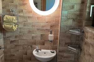 Property thumbnail 11