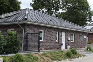 Ebenerdig Wohnen mit Komfort - Niedrigenergiehaus EH40 mit Wärmepumpe und PV-Anlage - Neubau-Planung – Die vollständige Adresse der Immobilie erhältst du vom Anbieter., 24628 Hartenholm – Vorschaubild 2