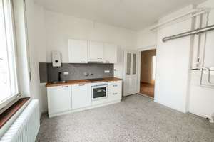 Erstbezug nach Komplettsanierung – Familienfreundliche 4-Zi-Wohnung mit Loggia mitten in Esslingen – Schillerstraße 11, 73728 Innenstadt, Esslingen am Neckar – Vorschaubild 4