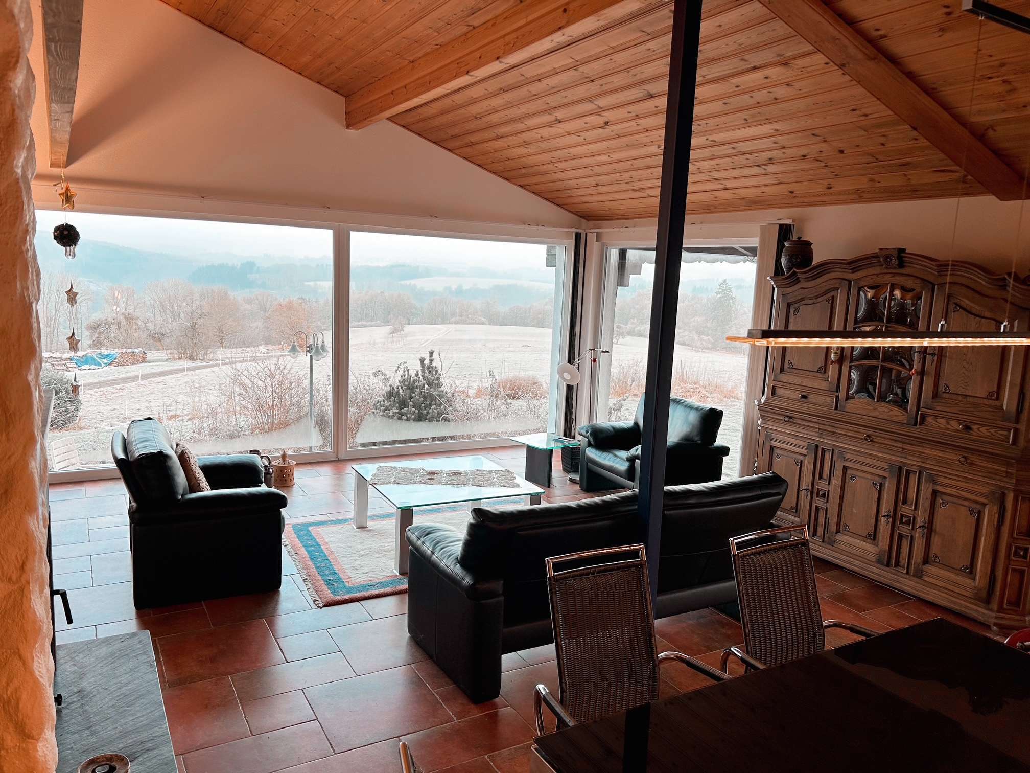 Immobilie in Caan - Charmantes Holzhaus in Ortsrandlage und einem tollem Ausblick - Bild 4