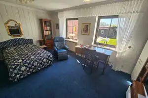 Top-Bungalow in 1. Reihe / Überherrn-Wohnstadt / Wintergarten / 2 Garagen – Saarlouis (Kreis) – Vorschaubild 7
