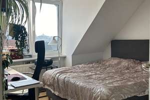Exklusive 2-Zimmer-Dachgeschosswohnung mit Balkon und Einbauküche in Wandsbek, Hamburg – Hinschenfelder Straße 2b, 22041 Wandsbek (Ortsteil), Hamburg – Vorschaubild 2