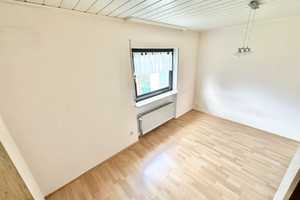 Ideales Einfamilienhaus in toller Lage mit viel Platz und herrlichem Garten – Kurt-Schumacher-Straße 70, 63110 Offenbach (Kreis) – Vorschaubild 10
