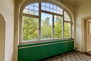 Jugendstil-Villa unter Denkmalschutz. Substanzstark und detailreich. – Die vollständige Adresse der Immobilie erhältst du vom Anbieter., 4668 Grimma – Vorschaubild 3