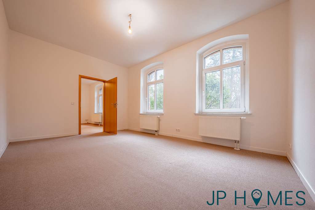 Immobilie in Prötzel - Zweifamilienhaus in ruhiger Naturlage mit Wassernähe– saniertes ehemaliges Bahnhofs-Häuschen - Bild 2