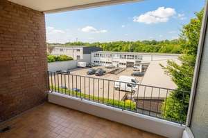 Frisch renovierte Wohnung mit Balkon am Innenhafen – Falkstraße 97, 47058 Duissern, Duisburg – Vorschaubild 2
